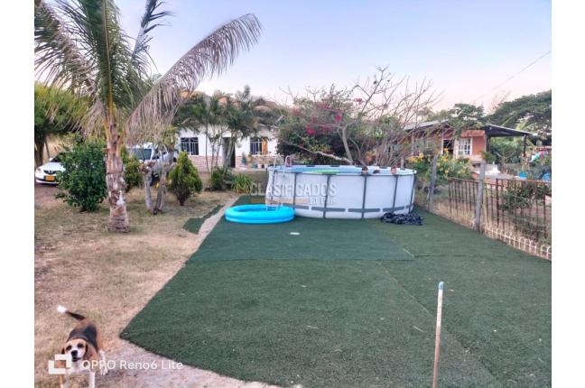 Fincas y Casas Campestres, Venta en Yumbo