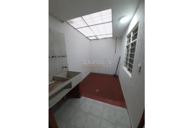 Casas, Alquiler, Caldas - $980.000