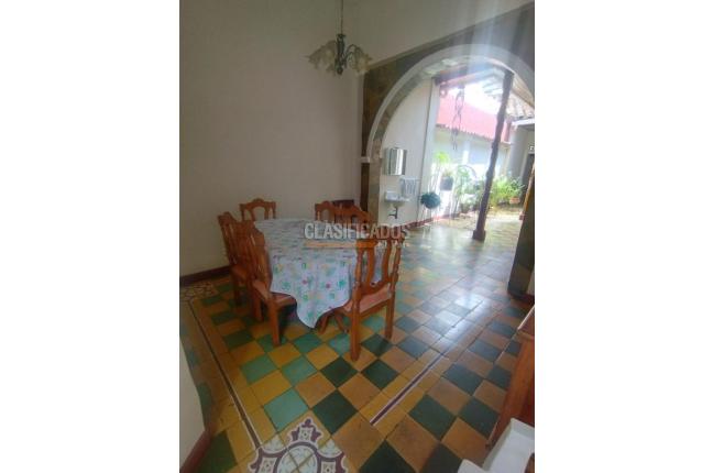 Casas, Venta, San Antonio - $750.000.000