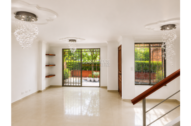 Casas, Venta, San Joaquín - $730.000.000