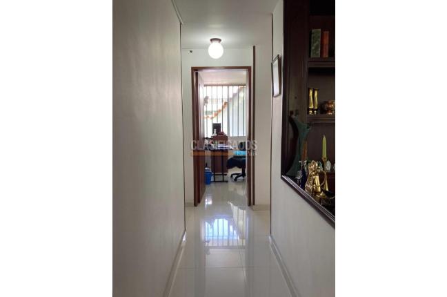 Apartamentos, Venta en Las Quintas de Don Simón
