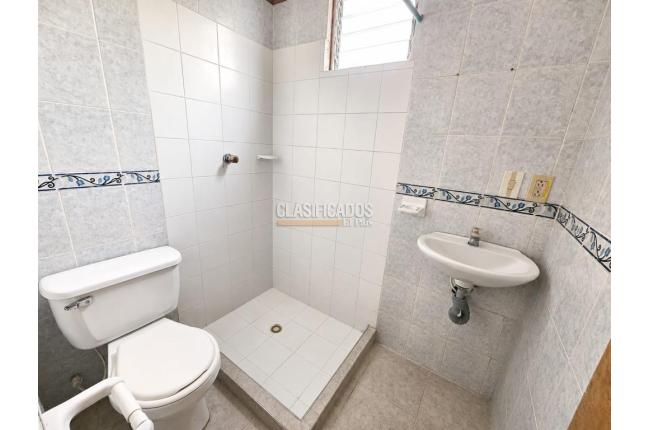 Casas, Alquiler, Palmira - $900.000