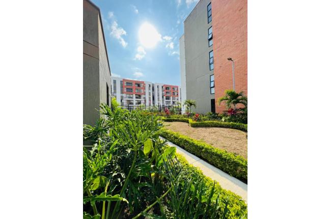 Apartamentos, Alquiler, Ciudad Pacifica - $2.500.000