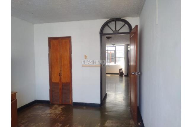Apartamentos, Alquiler, Versalles - $1.500.000