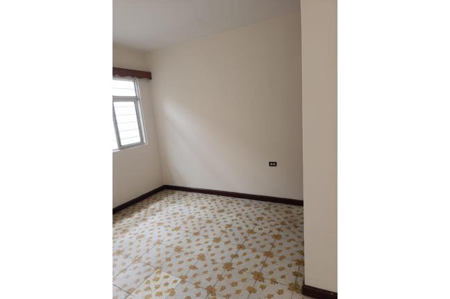 Casas, Alquiler, 7 de Agosto - $900.000