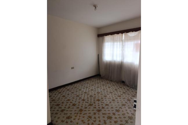 Casas, Alquiler, 7 de Agosto - $900.000
