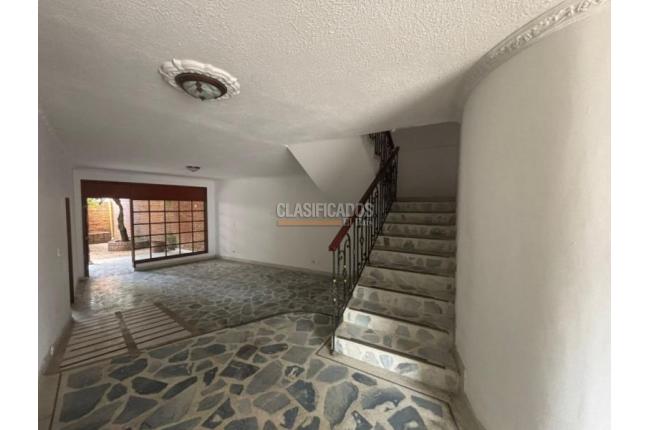 Casas, Alquiler en La Campiña