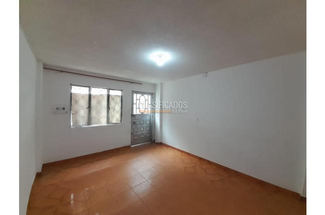 Casas, Alquiler, Bogotá - $1.100.000