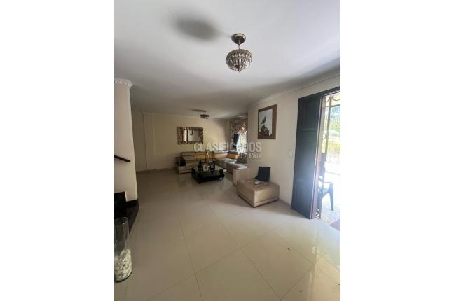Casas, Venta en Belisario Caicedo