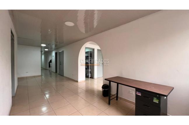 Oficinas y Consultorios, Venta, San Vicente - $1.300.000.000
