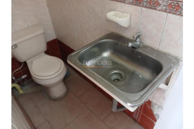 Locales y Bodegas, Alquiler, Camino Real - $2.500.000