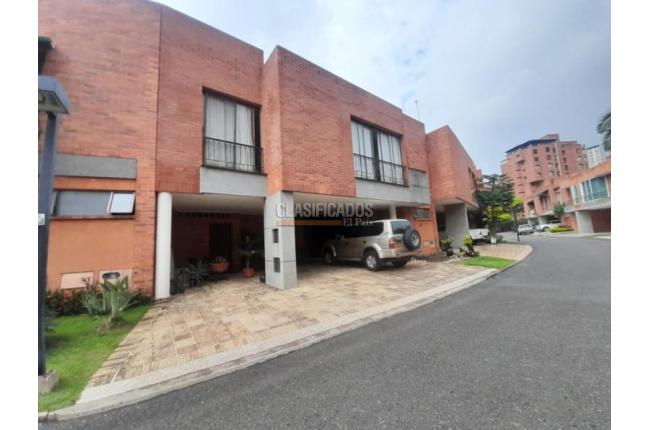 Casas, Venta en Ciudad Jardín