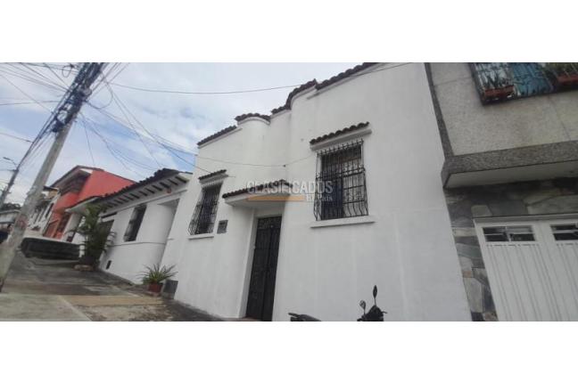 Casas, Alquiler en San Cayetano