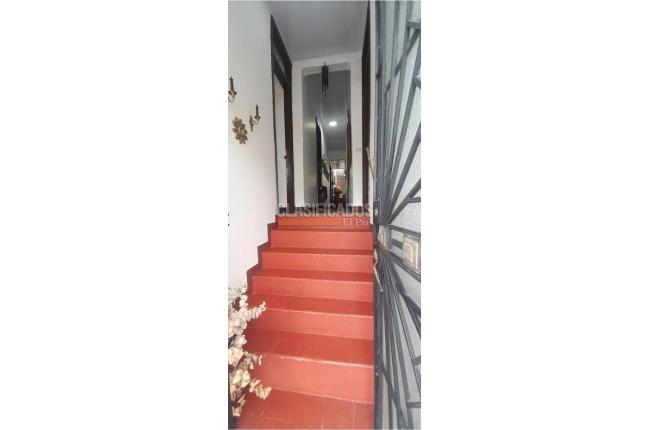 Casas, Alquiler en San Cayetano
