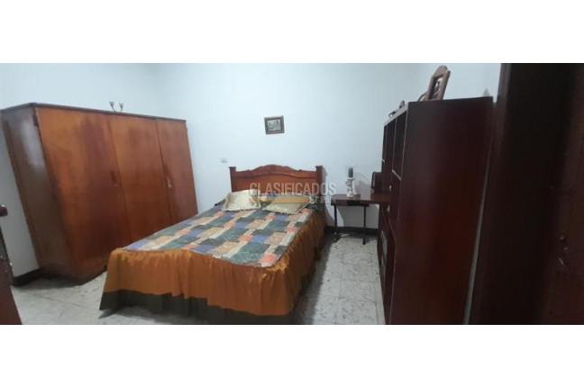 Casas, Alquiler, San Cayetano - $10.000.000