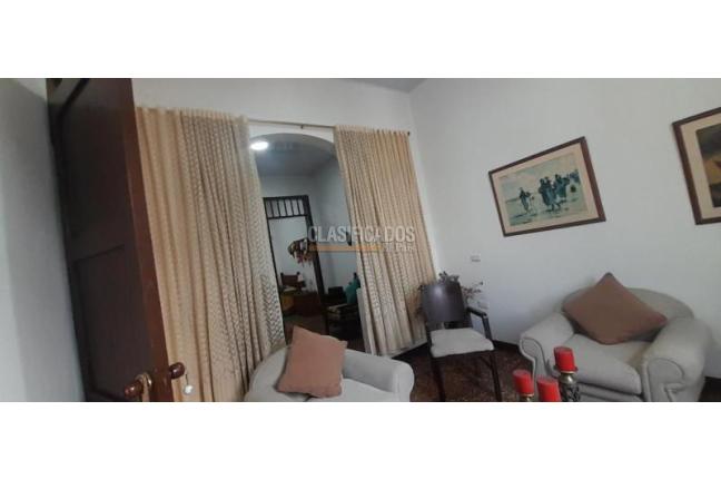 Casas, Alquiler, San Cayetano - $10.000.000