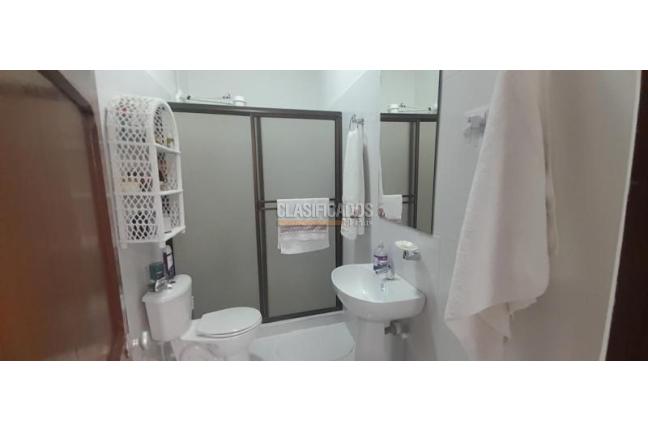 Casas, Alquiler, San Cayetano - $10.000.000