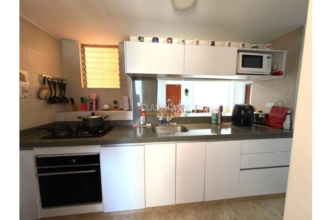 Apartamentos, Venta, Primero de Mayo - $330.000.000