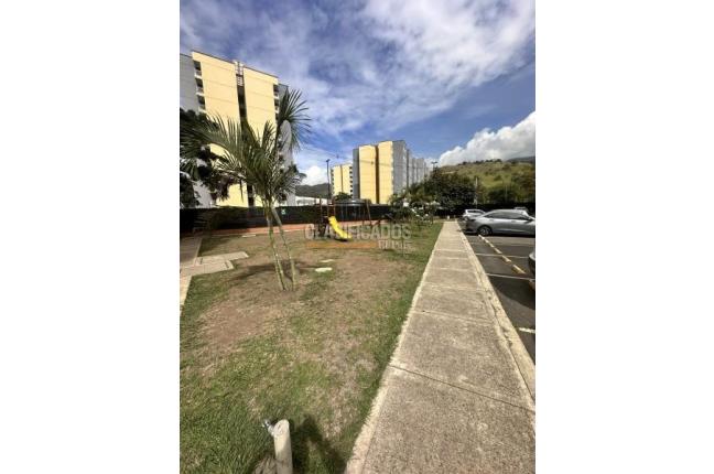 Apartamentos, Alquiler, Guabinas - $1.250.000