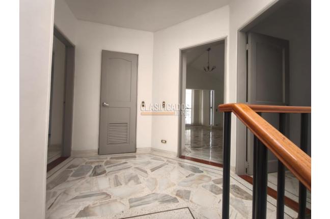 Casas, Alquiler, La Hacienda - $4.700.000