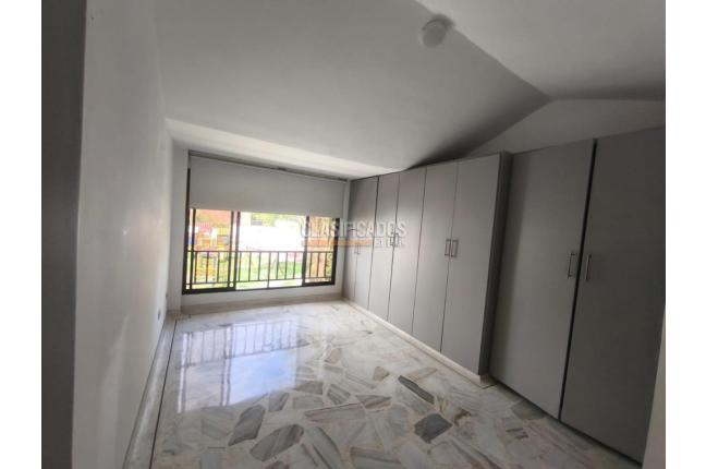 Casas, Alquiler, La Hacienda - $4.700.000