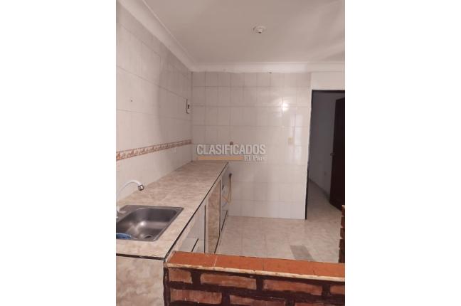 Apartamentos, Alquiler, Atanasio Girardot - $850.000