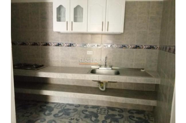 Apartaestudios, Alquiler, Chapinero - $680.000