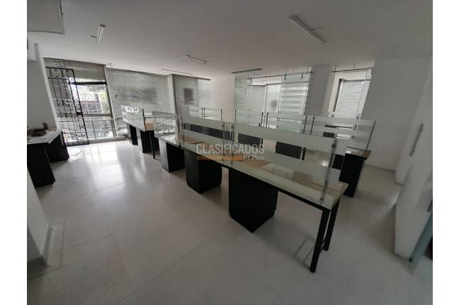 Oficinas y Consultorios, Alquiler en Santa Mónica Residencial