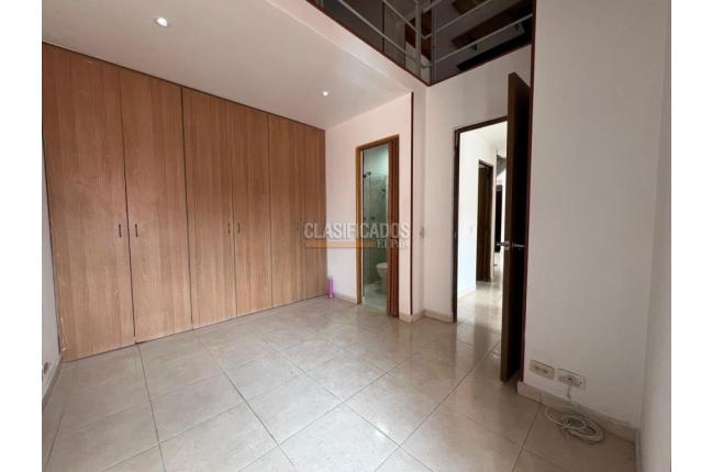 Apartamentos, Alquiler, Alférez Real - $1.800.000