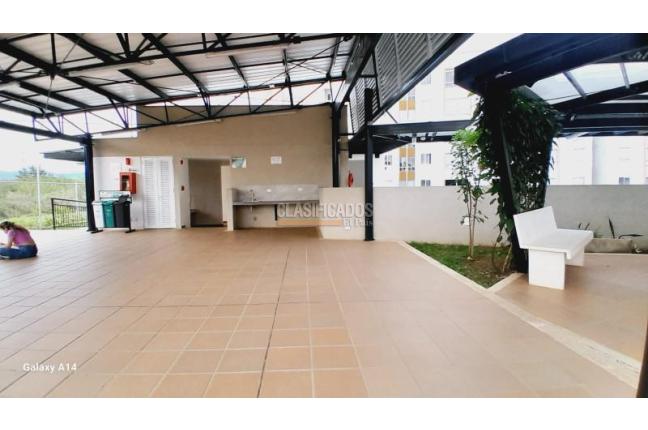 Apartamentos, Alquiler, Ciudad Pacifica - $850.000