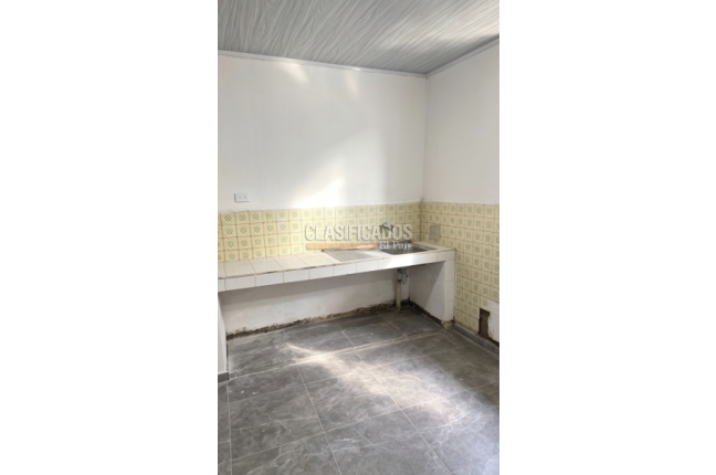 Casas, Alquiler, Belalcázar - $2.000.000
