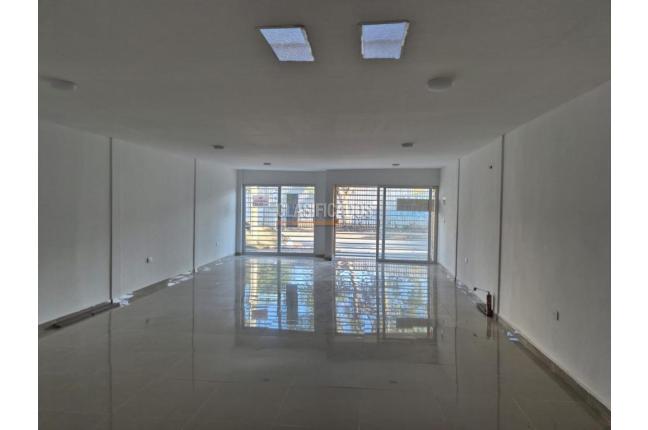 Locales y Bodegas, Alquiler, Yumbo - $3.800.000