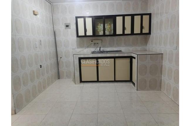 Casas, Alquiler, Sindical - $1.500.000