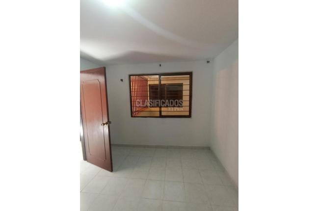 Casas, Alquiler, Aranjuez - $1.680.000