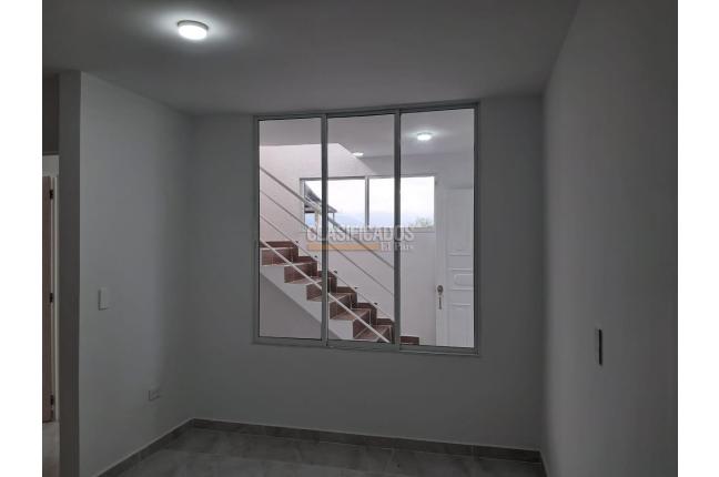 Apartamentos, Venta, La Base - $295.000.000