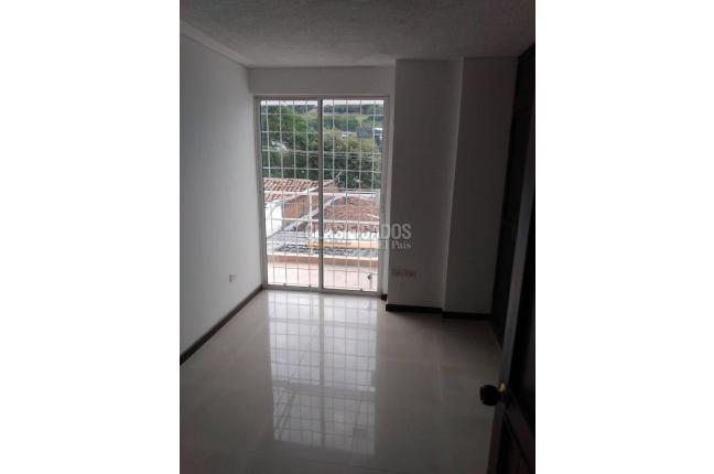 Casas, Venta, Miraflores - $320.000.000