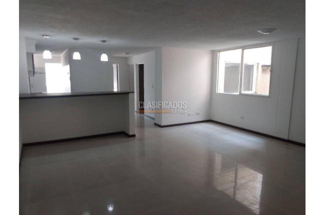 Casas, Venta, Miraflores - $320.000.000