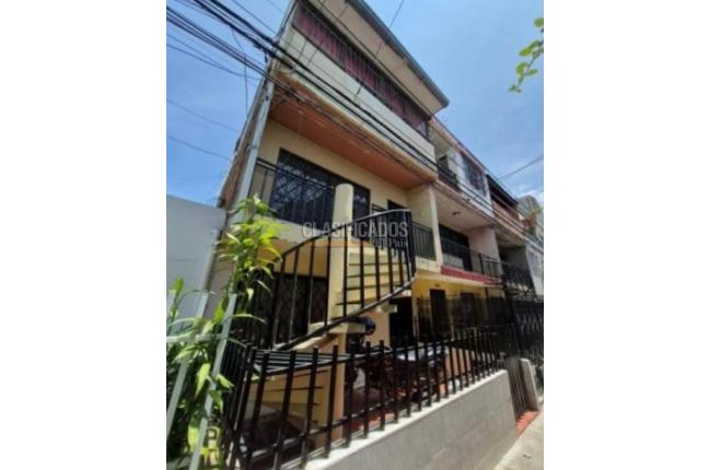 Casas, Venta, Floralia - $300.000.000