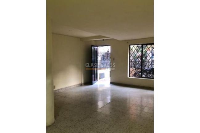 Casas, Venta, Floralia - $300.000.000
