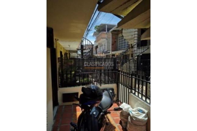 Casas, Venta, Floralia - $300.000.000