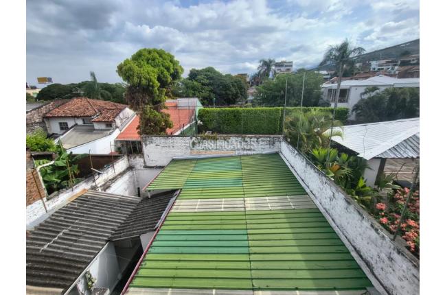 Casas, Venta, Miraflores - $690.000.000