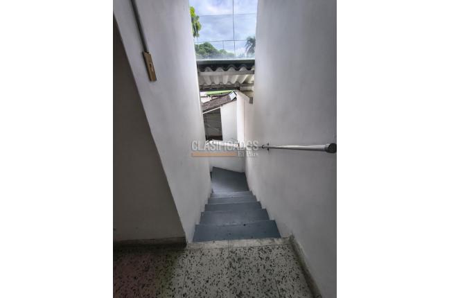 Casas, Venta, Miraflores - $690.000.000