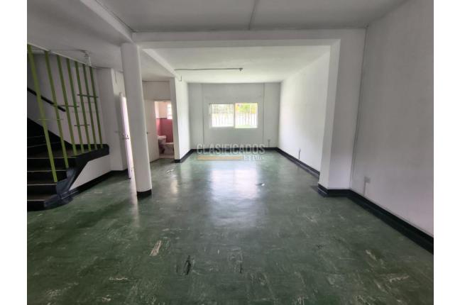 Casas, Venta, Miraflores - $690.000.000
