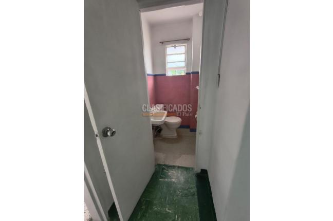 Casas, Venta, Miraflores - $690.000.000