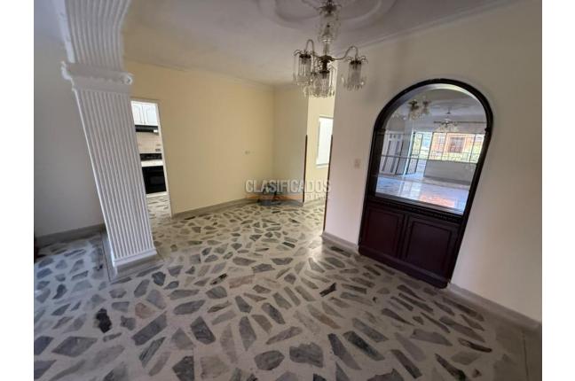Apartamentos, Alquiler, Bucaramanga - $2.500.000