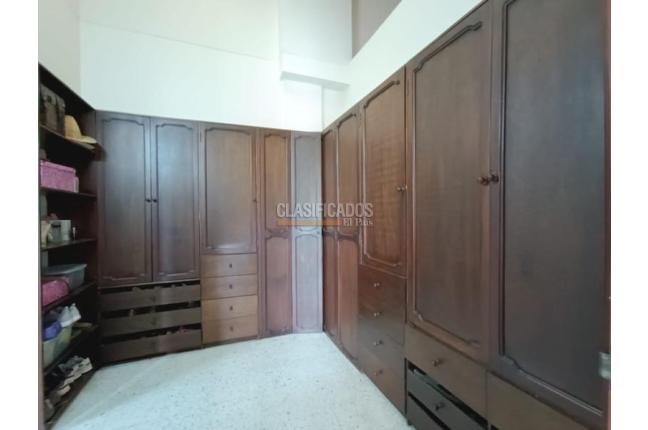 Casas, Venta, Primero de Mayo - $3.000.000.000