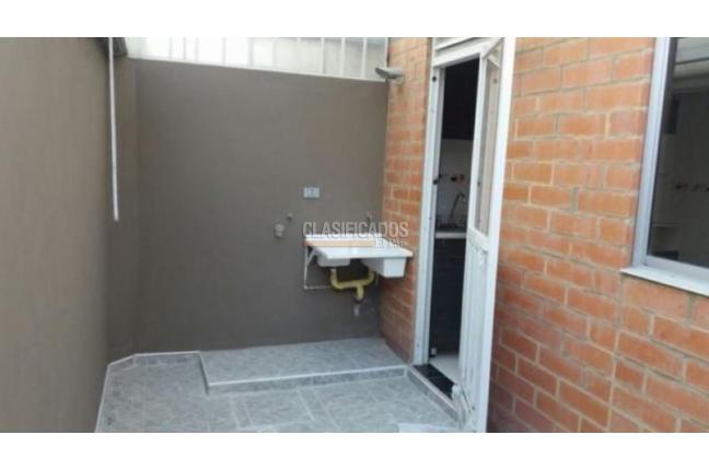 Casas, Alquiler, Madrid - $1.200.000