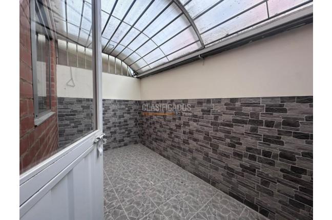 Casas, Alquiler, Madrid - $1.200.000