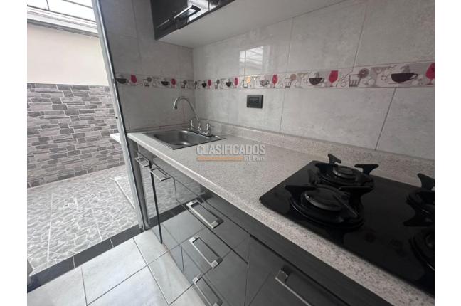 Casas, Alquiler, Madrid - $1.200.000