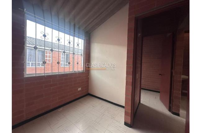Casas, Alquiler, Madrid - $1.200.000